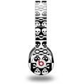 WraptorSkinz Skin Decal Wrap compatible with Beats Solo HD (Original) Skull And Crossbones Pattern Bw (HEADPHONES NOT INCLUDED)